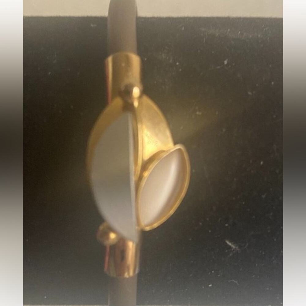 Poly Bracelet Gold Tone Magnetic Closure with safety chain